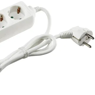 Schutzkontakt-Steckdosenleiste 6-fach 3500W, 1,4m Kabel, weiß Schutzkontakt-Steckdosenleiste 6-fach 3500W, 1,4m Kabel, weiß