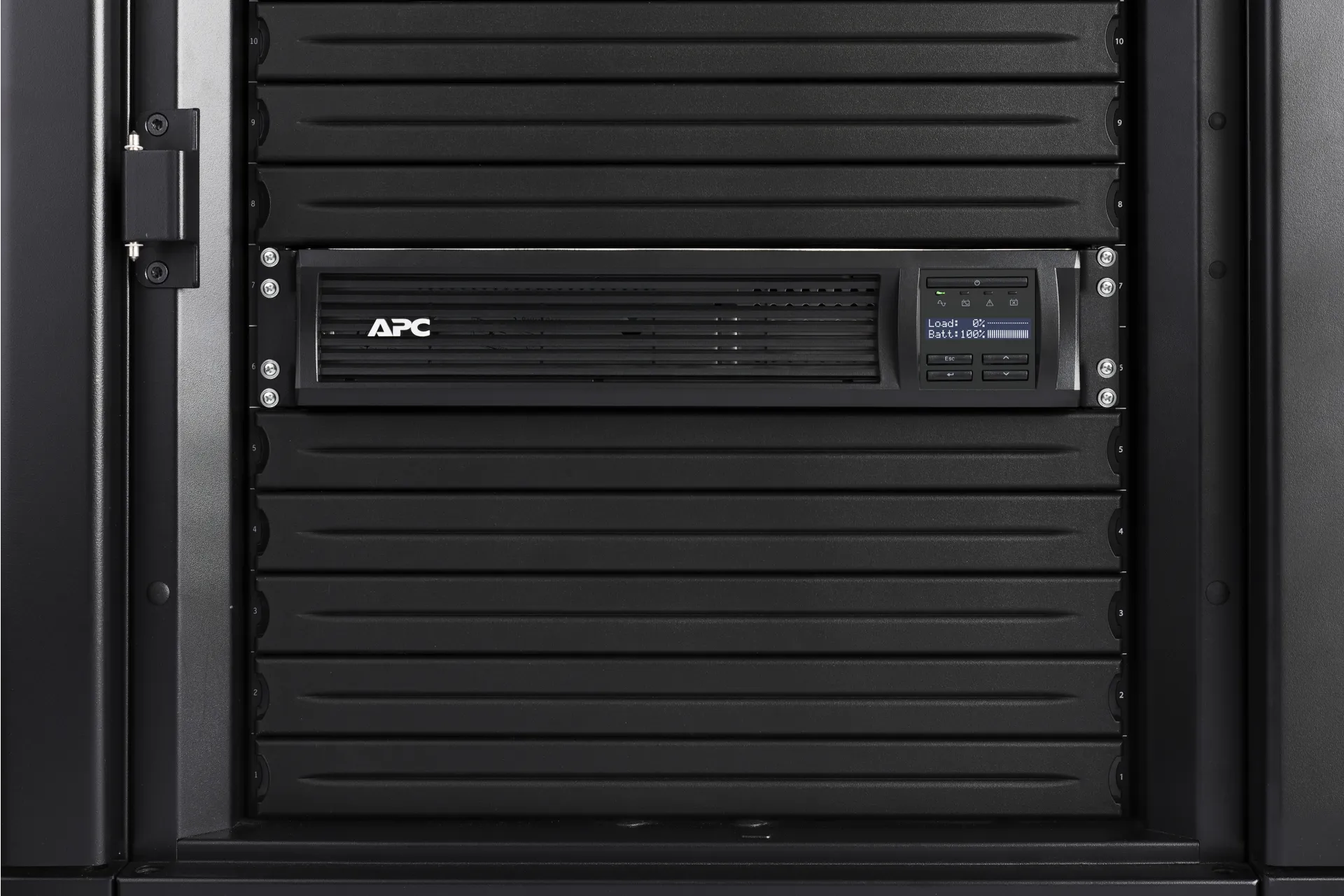 APC Smart-UPS SMT2200RMI2UC – 8x C13, 1x C19, USB, Rack-montierbar, SmartConnect, 2200VA – Bild 6