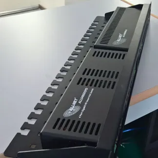 ALLNET 19″zbh. 1HE Universal Einbauboden für Kleingeräte / 1x Keystone Aufnahme Farbe Schwarz ALLNET 19″zbh. 1HE Universal Einbauboden für Kleingeräte / 1x Keystone Aufnahme Farbe Schwarz