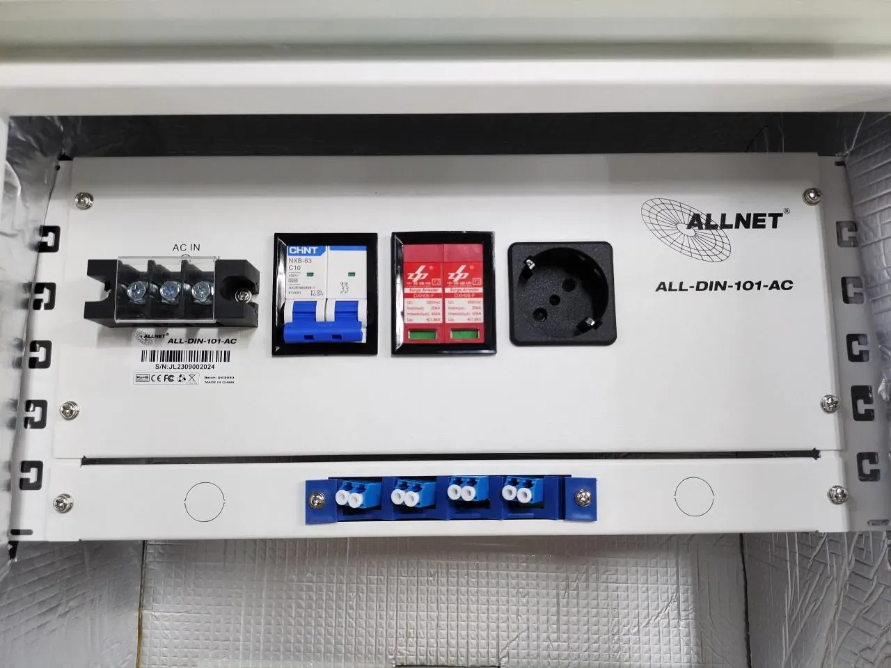 ALLNET DIN-RAIL Wandgehäuse, T220mm, Lichtgrau, IP66, ÜS, 16x M25 ALL-DIN-101-AC – Bild 2