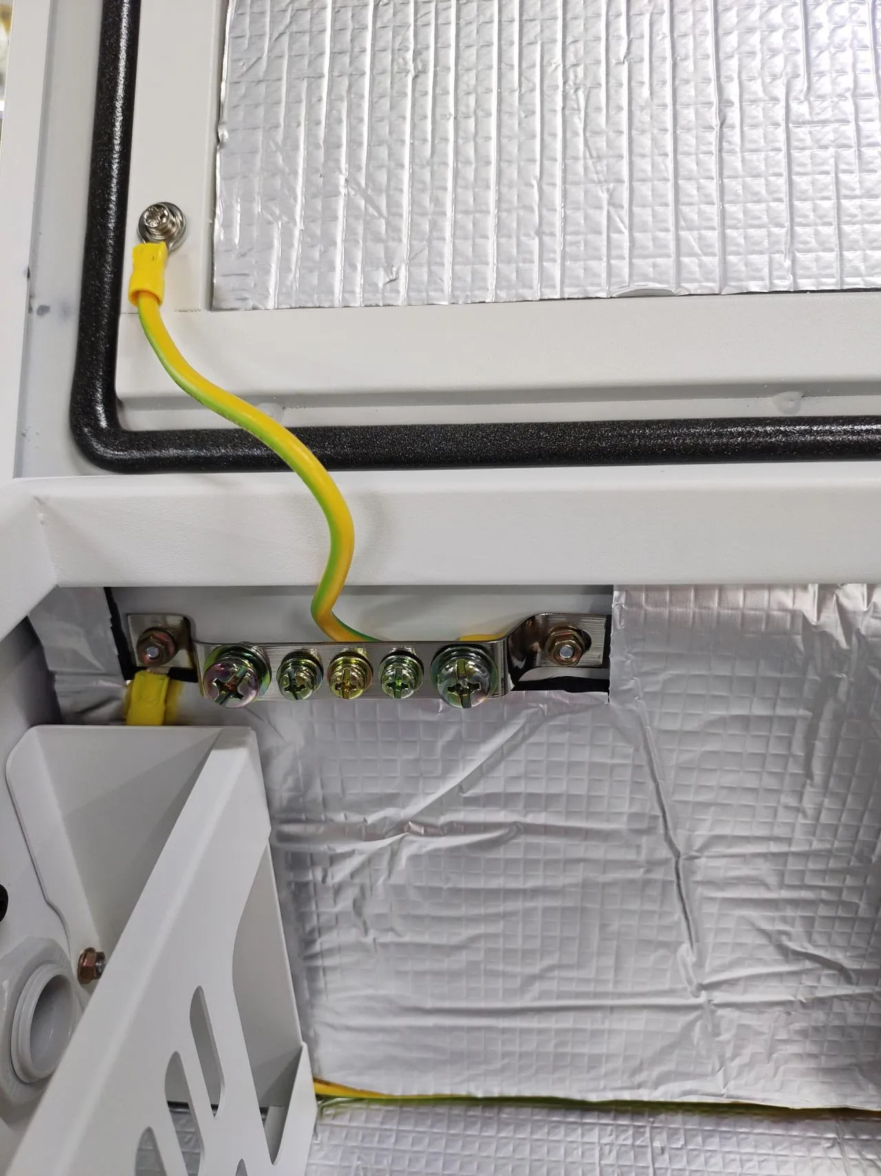 ALLNET DIN-RAIL Wandgehäuse, T220mm, Lichtgrau, IP66, ÜS, 16x M25 ALL-DIN-101-AC – Bild 5