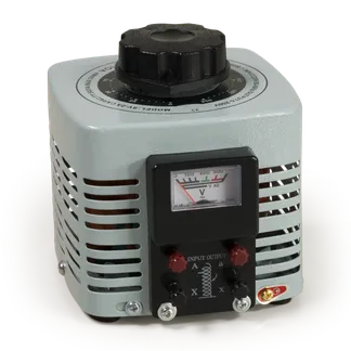 Ringkern-Stelltrafo McPower “V-2000“, 0-250 V, 2 A, 500 W, NICHT galvanisch getrennt Ringkern-Stelltrafo McPower “V-2000“, 0-250 V, 2 A, 500 W, NICHT galvanisch getrennt