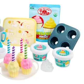 Little Tikes Creative Chefs Bakers Kit Little Tikes Creative Chefs Bakers Kit