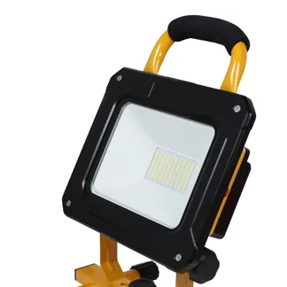 Synergy 21 LED AKKU Baustrahler 30W gelb/cw Bosch kompatibel Synergy 21 LED AKKU Baustrahler 30W gelb/cw Bosch kompatibel