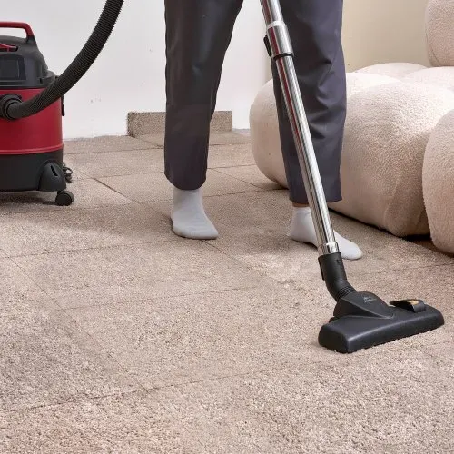 VEVOR Teppichfliesen 457,2 x 457,2 x 12 mm, 10er-Pack, selbstklebender Teppichboden mit Fläche von 2 m², Teppich Bodenbelag, einfacher DIY-Austausch für Wohnzimmer und Büro, Hellbraun – Bild 7