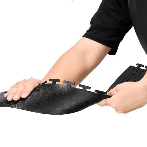 VEVOR Randleiste Garagenböden, Male, 12-tlg. 4 Ecken, Klick Verlegung Garagenbodenkante aus PVC, rutschfest, nur kompatibel mit 4-seitigen ineinandergreifenden VEVOR-Matten, schwarz – Bild 9