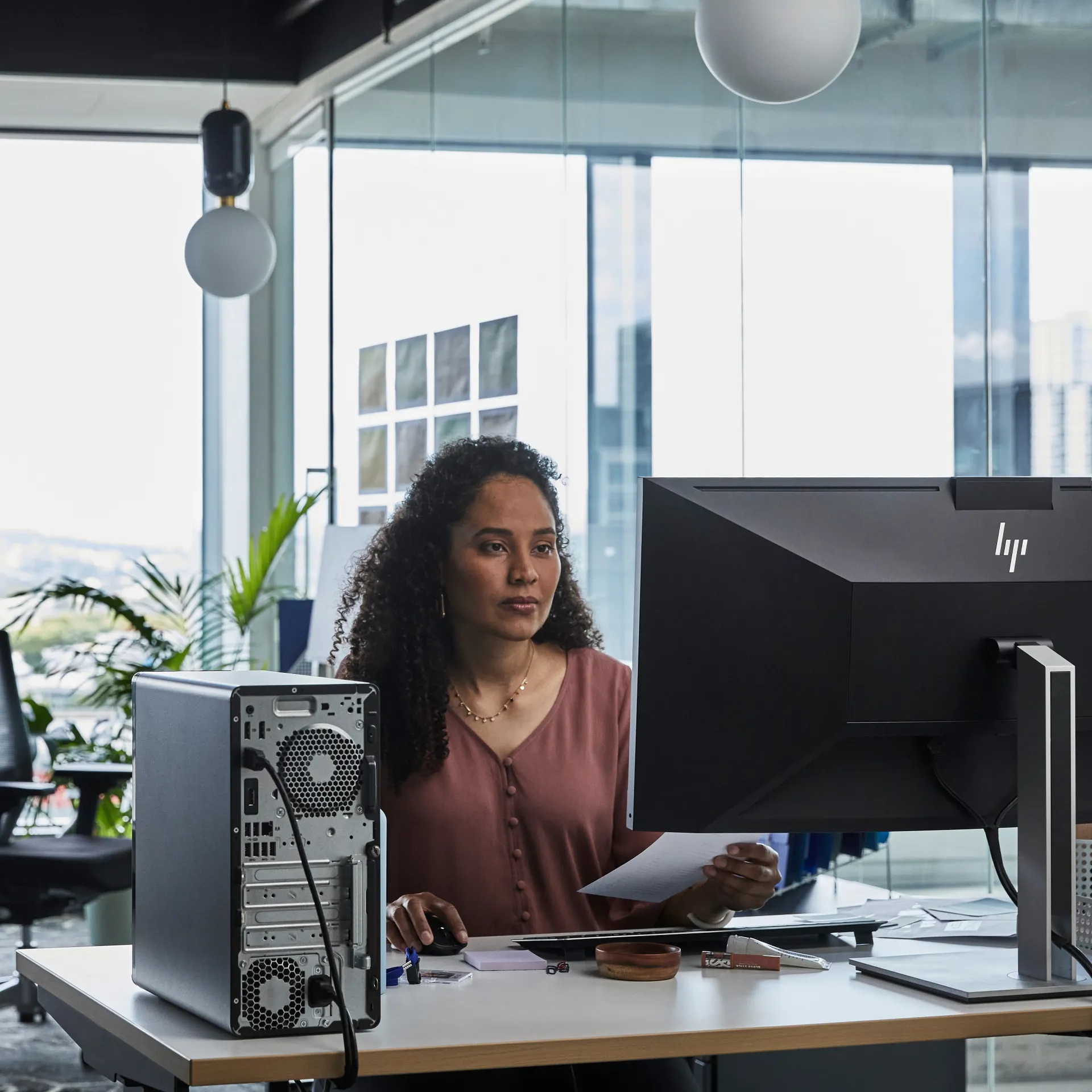 HP Elite Tower 800 G9 Intel® Core™ i5 i5-14500 16 GB DDR5-SDRAM 512 GB SSD Windows 11 Pro PC Schwarz – Bild 3