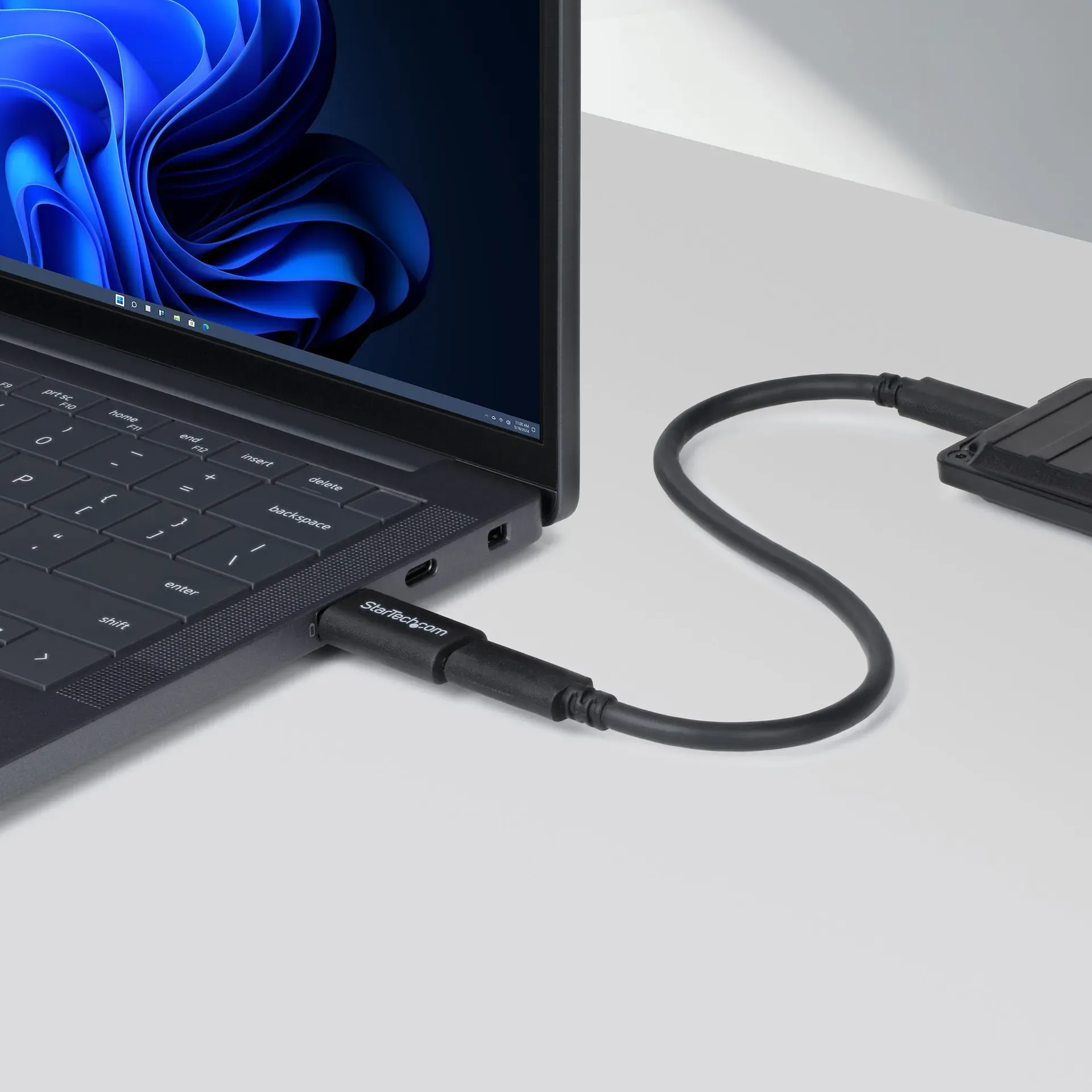 StarTech.com USB-A zu USB-C Adapter, USB-A Stecker zu USB-C Buchse Konverter, USB 10Gbps, 5V 900mA, USB auf USB C Adapter für USB-A Ladegeräte/Hubs – Bild 3