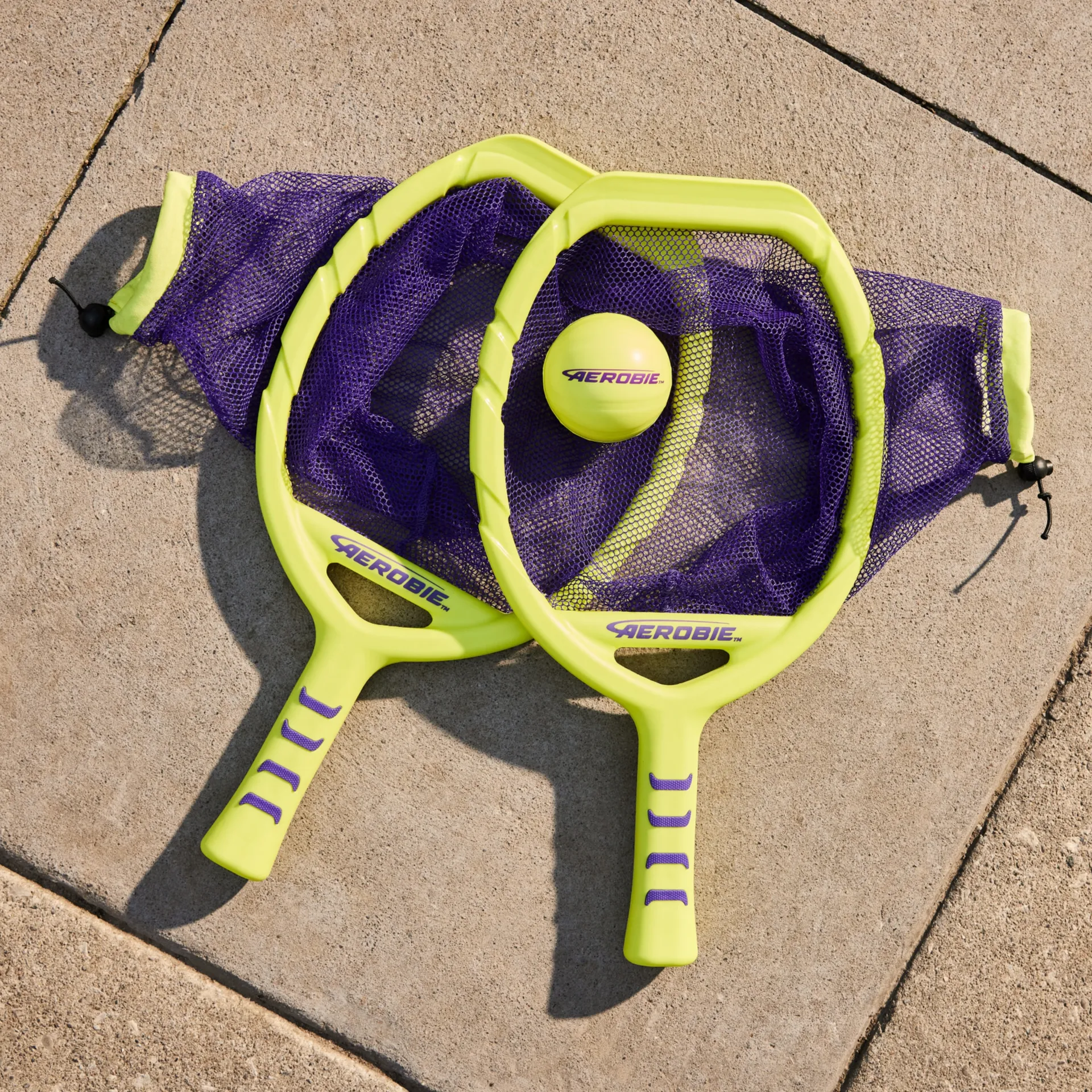 Aerobie Flingo Outdoor Tennis-Set für Kinder und Erwachsene, geeignet für Kinder und Erwachsene ab 8 Jahren – Bild 2