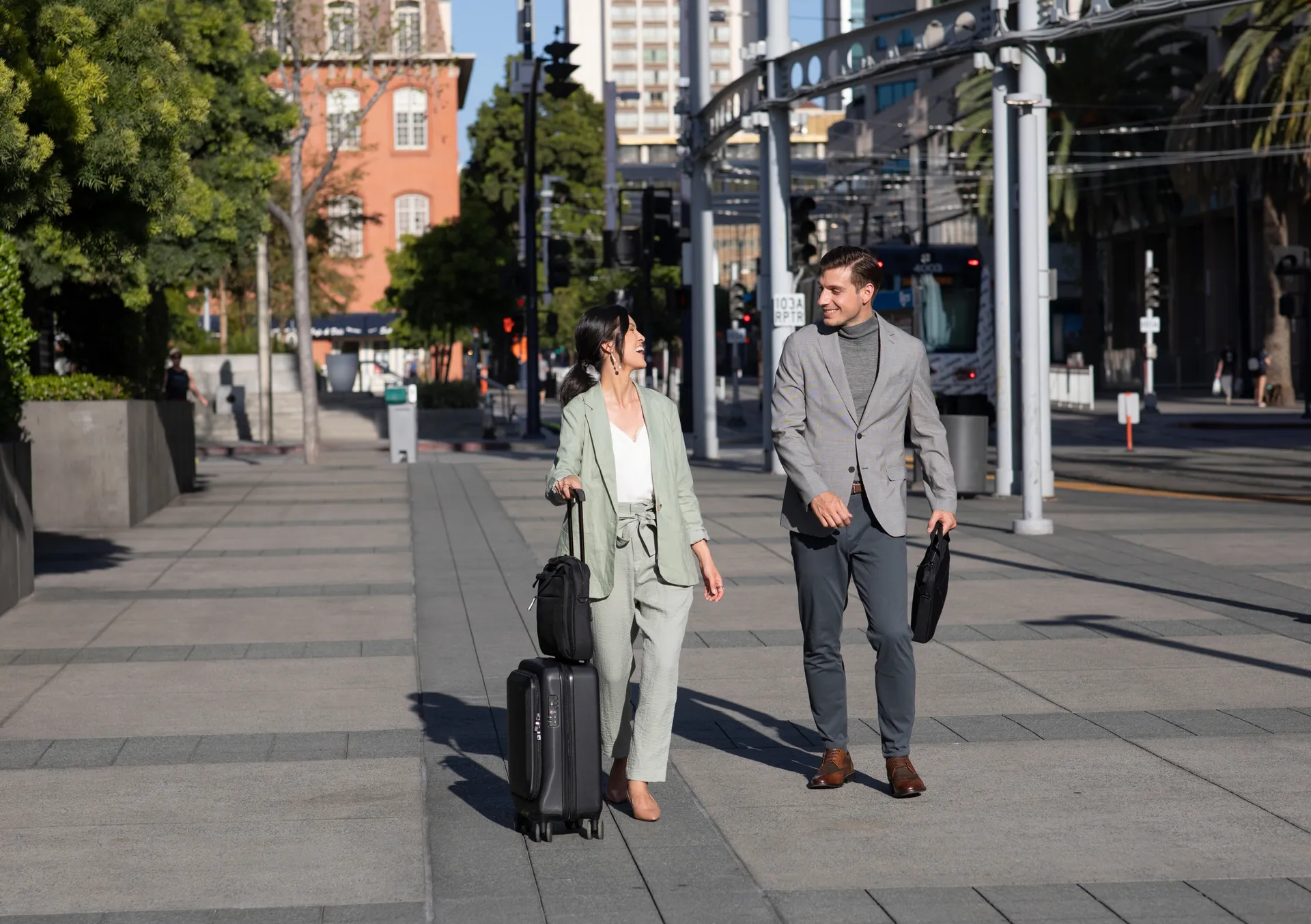 HP Renew Business 14,1 Zoll Laptop-Tasche – Bild 2