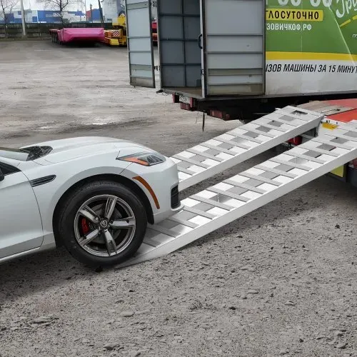 VEVOR Laderampen 2 Stk. 2745 x 380 mm, Robustes Aluminium, Schwerlast-Anhängerrampen-Set mit Antirutschplatten, Gesamttragfähigkeit 4535,9 kg, für Anhänger Traktoren ATVs Rasenmäher Motorräder – Bild 7