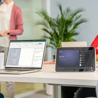 HP Poly TC10 Black Glass Mount HP Poly TC10 Black Glass Mount