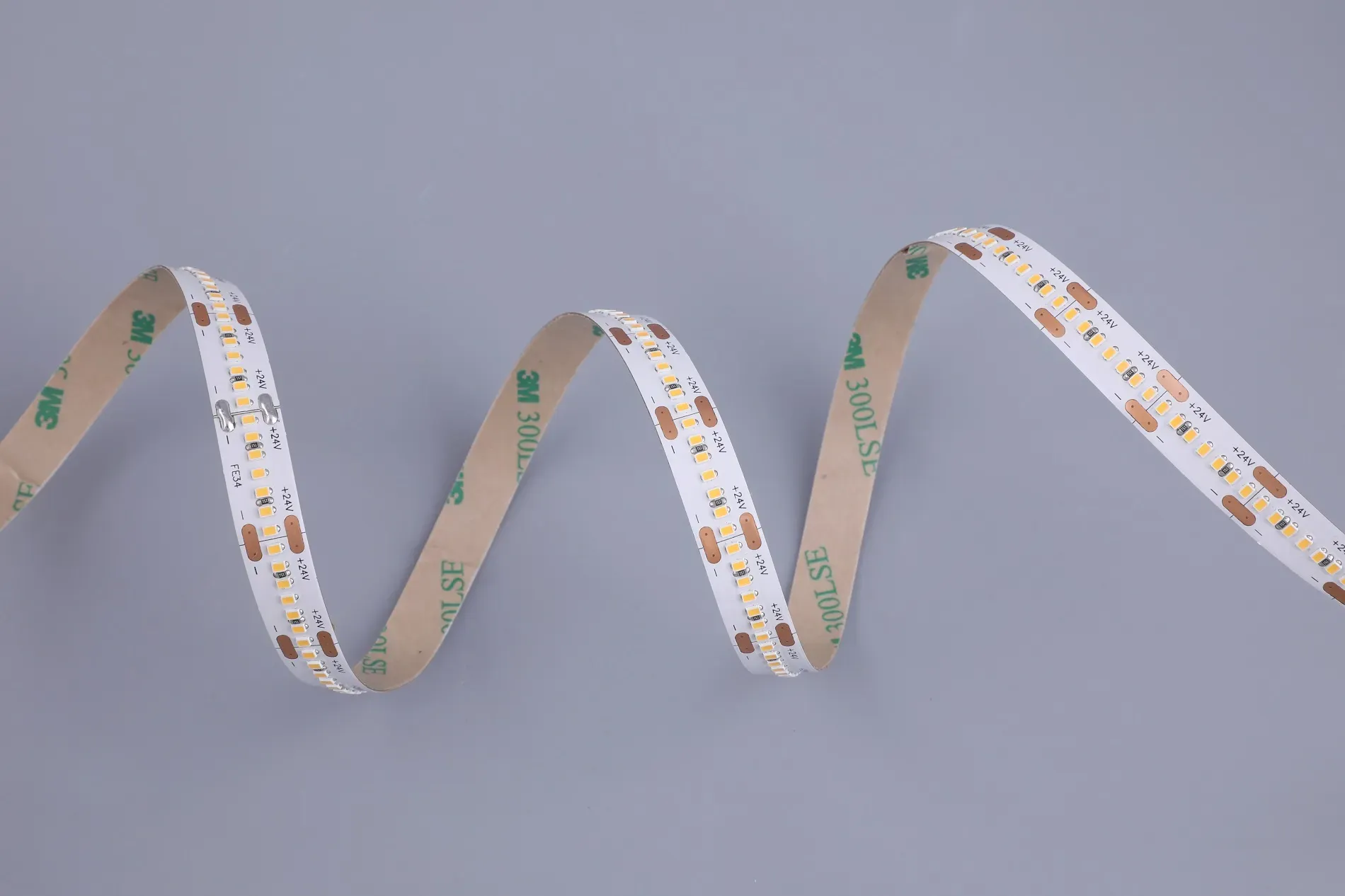 Synergy 21 LED Flex Strip 2216 – 70 WW DC24V 36W IP67 CRI>90 Synergy 21 LED Flex Strip 2216 – 70 WW DC24V 36W IP67 CRI>90