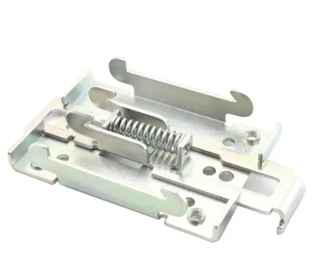 Teltonika · Zubehör · Montage · DIN Rail Kit / Hutschienen-Adapter – Bild 2
