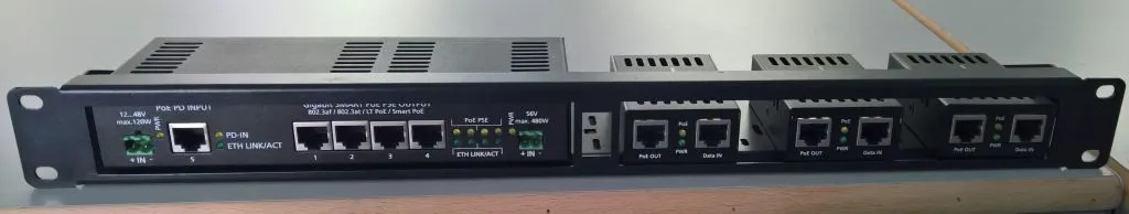 ALLNET 19″zbh. 1HE Universal Einbauboden für Kleingeräte / 1x Keystone Aufnahme Farbe Schwarz ALLNET 19″zbh. 1HE Universal Einbauboden für Kleingeräte / 1x Keystone Aufnahme Farbe Schwarz