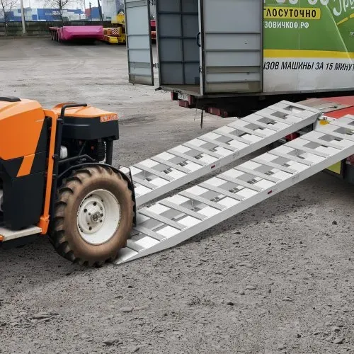 VEVOR Auffahrrampen Anhängerrampen 2 Stk. 240 x 38 cm Laderampen aus Aluminiumlegierung, 2721,6 kg Gesamtkapazität, für Karren Ackerschlepper Geländefahrzeuge Rasenmäher Motorräder Silber – Bild 7
