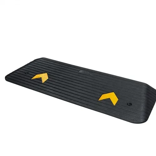 VEVOR Schwellenrampe Vollgummi Türschwellenrampe 15Tonnen Tragfähigkkeit Bordsteinrampe mit Kanal 110x32x3,8cm Rollstuhlrampe Auffahrrampe Gummirampe Ideal für unebenen Boden Bordsteinkanten – Bild 10