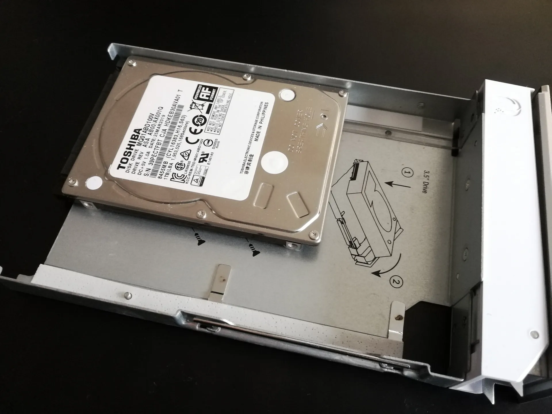 Ubiquiti Unifi Dream Machine PRO / UniFi OS Console / Security Gateway / VideoNetworkRekorder / 2 SFP+ / 8 Gigabit-RJ45 / UDM-PRO – Bild 4