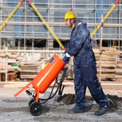 VEVOR Mobiles Sandstrahlgerät 37 L Sandstrahlanlage 2,3 m Arbeitsschlauch Sandstrahler 60–110 PSI Arbeitsdruck ideal zum Entfernen von Rost, Farbe, Flecken und das Polieren großer Flächen – Bild 7