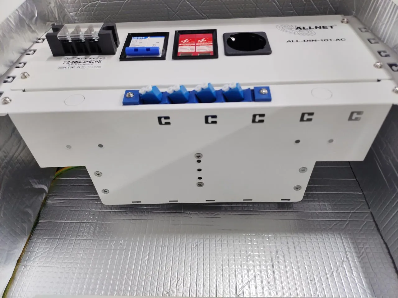 ALLNET DIN-RAIL Wandgehäuse, T220mm, Lichtgrau, IP66, ÜS, 16x M25 ALL-DIN-101-AC – Bild 4