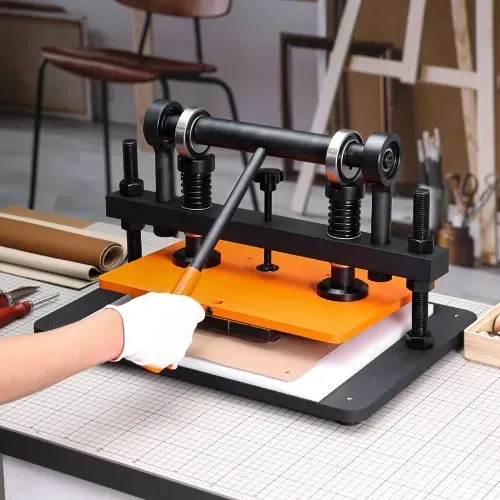 VEVOR Leder Stanzmaschine Manuelle Lederschneidemaschine 36 x 26 cm, Leder Prägemaschine 1,5 t Belastbare Leder-Stanzmaschine Geeignet für Leder, PVC/EVA-Schaumstoff, nicht Klebende Materialien – Bild 7