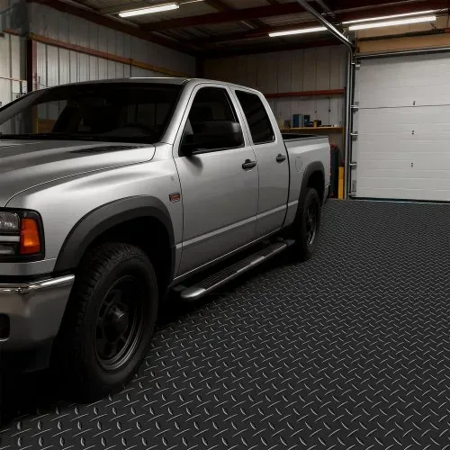 VEVOR Garagenbodenmatte, 1200x3050 mm Antirutschmatte, 2,2 mm dicke PVC-Noppenmatte, Bodenschutzmatte mit doppelseitigem Klebeband, leicht zu reinigen, für Lager, Fitnessstudios, Anhänger, Schwarz – Bild 7