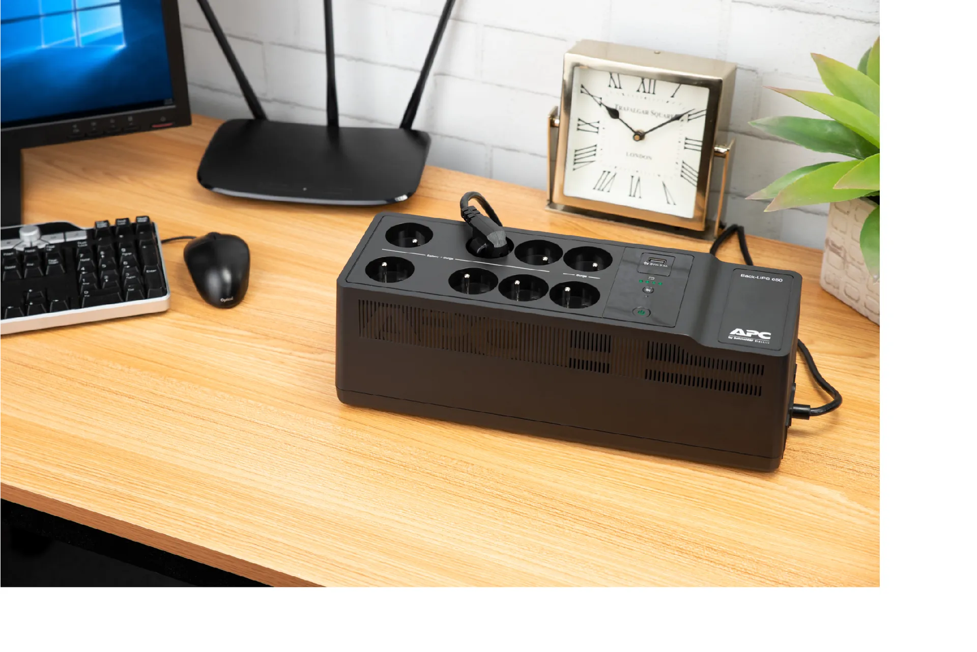 APC Back-UPS BE650G2-GR - USV 8x Schuko, 650VA, 1 USB-Ladegerät, 1 USB-Datenanschluss – Bild 5