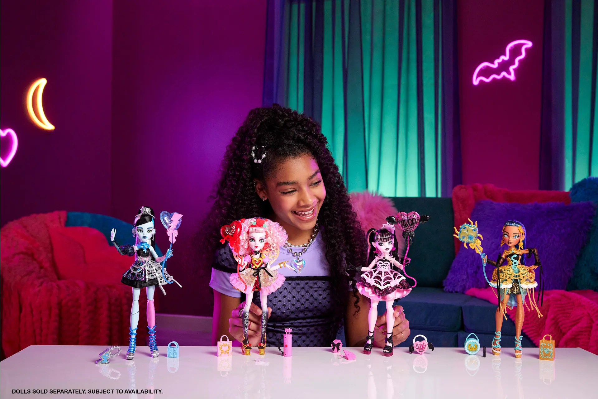 Monster High Scary Sweet Birthday Tortenset mit Clawdeen Wolf-Puppe und mehr als 20 Zubehörteilen zum Dekorieren – Bild 3