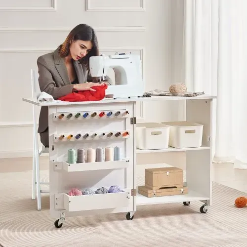 VEVOR klappbarer Nähtisch Mehrzweck Nähmaschinentisch mit Rollen & Regalen & Ablagefächern & Holzstiften & magnetischen Türen, Nähmaschine weiß (1170 x 400 x 778 mm) – Bild 7