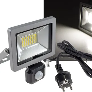 LED-Fluter SlimLine „CTF-SLT30 PIR“ 30W, IP44, 2960lm, 4200K, Bewegungsmelde LED-Fluter SlimLine „CTF-SLT30 PIR“ 30W, IP44, 2960lm, 4200K, Bewegungsmelde