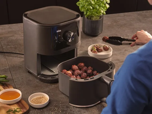 Braun Multi Fry 3 Einzelbild 4,3 l Eigenständig 1500 W Heißluftfritteuse Schwarz – Bild 4