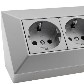 5-fach Steckdosenblock, silber 250V~/ 16A, Aufbaumontage 5-fach Steckdosenblock, silber 250V~/ 16A, Aufbaumontage