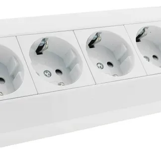4-fach Steckdosenblock + 2x USB, weiß 250V~/ 16A, Aufbaumontage, USB 3,1A 4-fach Steckdosenblock + 2x USB, weiß 250V~/ 16A, Aufbaumontage, USB 3,1A