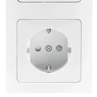 DELPHI Set Steckdosen + Schalter +Rahmen 250V~/ 16A, Steckanschluss, weiß DELPHI Set Steckdosen + Schalter +Rahmen 250V~/ 16A, Steckanschluss, weiß