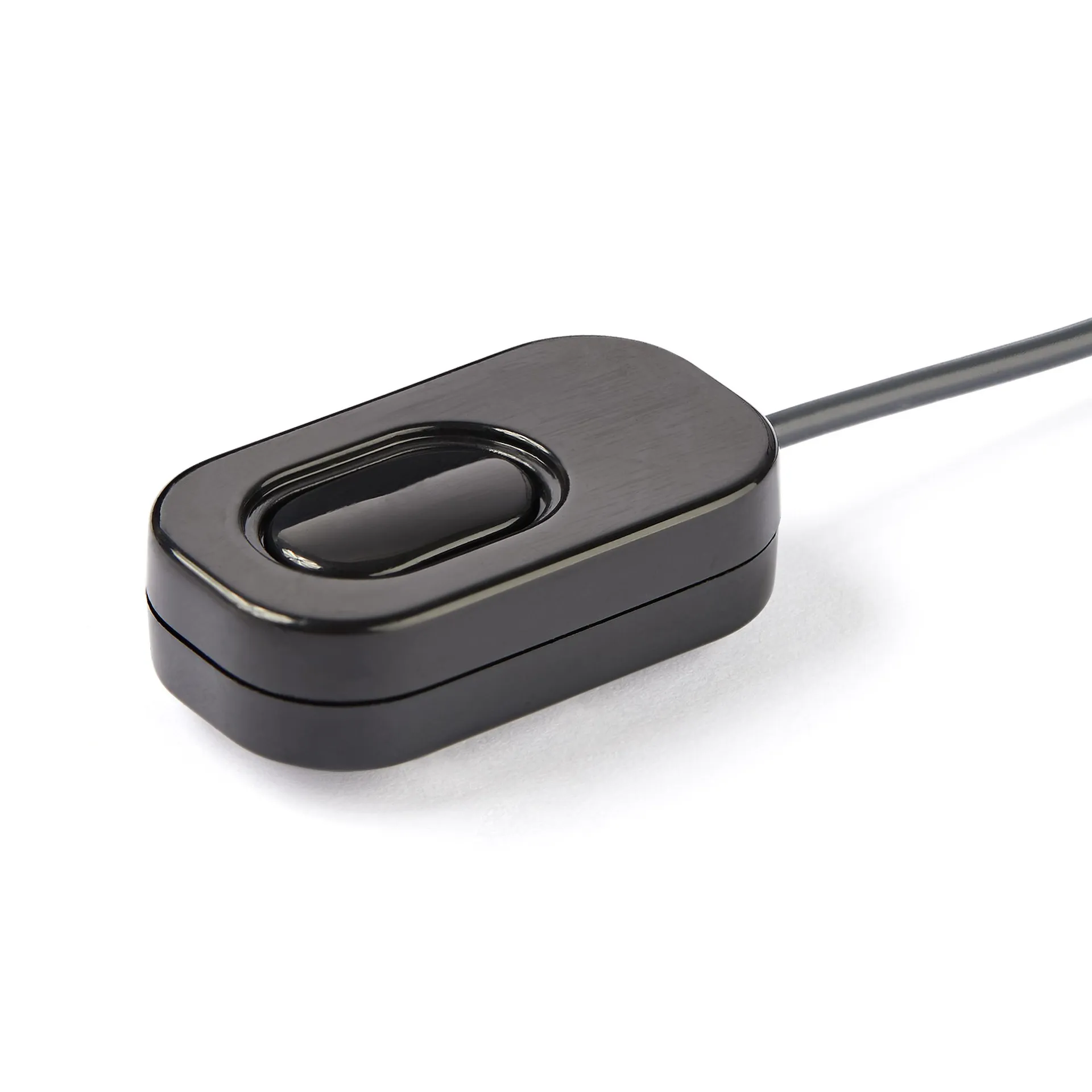 StarTech.com 2 Port HDMI KVM Switch - 4K 60Hz - Kompakter Dual-Port-UHD/Ultra-HD USB Desktop KVM Switch mit integrierten 1,22m Kabeln und Audio - Busbetriebenes und Remote-Switching - MacBook ThinkPad – Bild 5