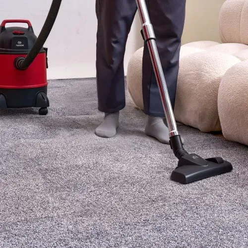 VEVOR Teppichfliesen 457,2 x 457,2 x 12 mm, 10er-Pack, selbstklebender Teppichboden mit Fläche von 2,0 m², Teppich Bodenbelag, einfacher DIY-Austausch für Wohnzimmer und Büro, Grau – Bild 7