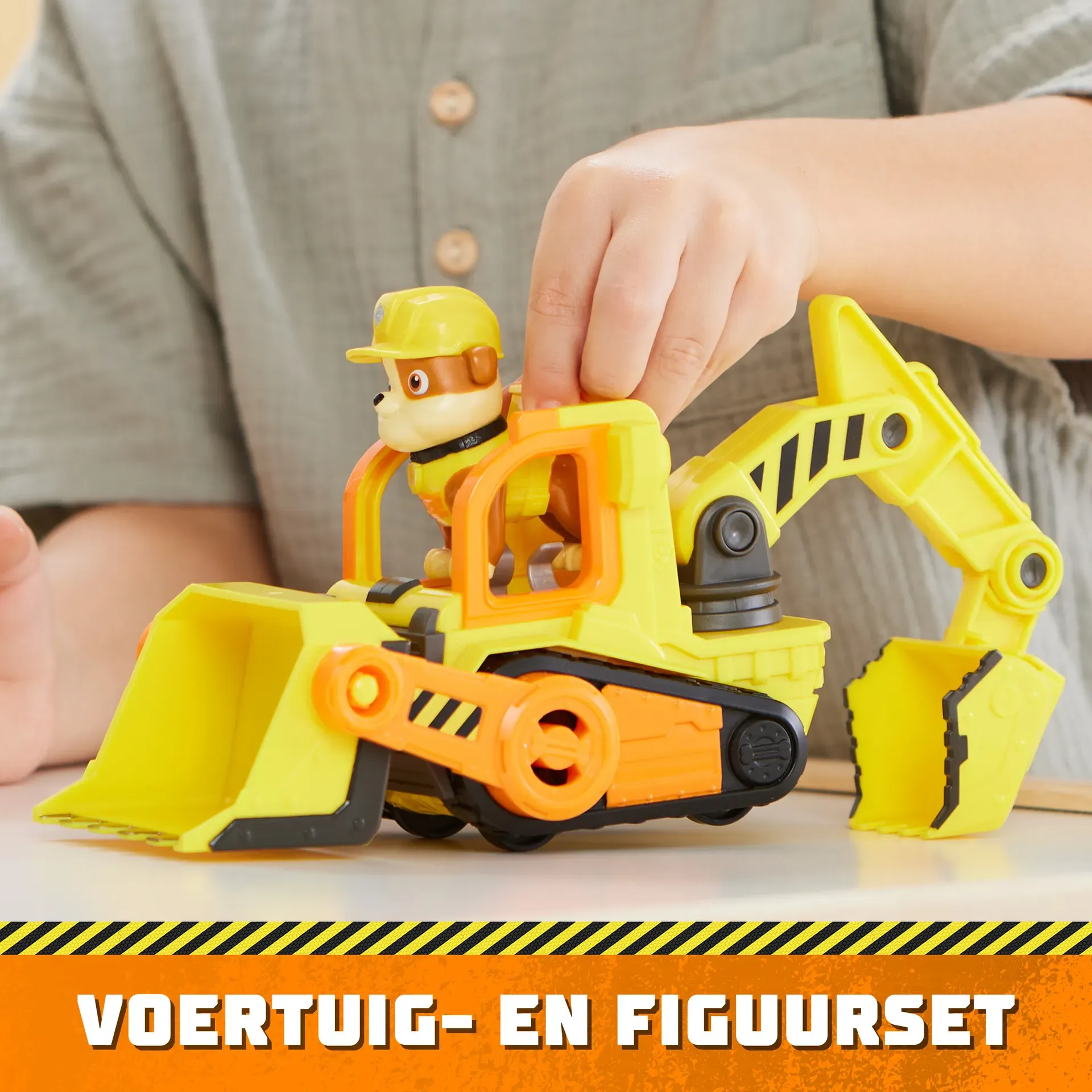 Rubble & Crew Rubble und Crew - Planierraupen-Baufahrzeug (Basis Fahrzeug) mit Rubble-Figur, bewegliche Planierraupenschaufel und Bagger, Spielzeug aus TV-Serie, ab 3 Jahren – Bild 3