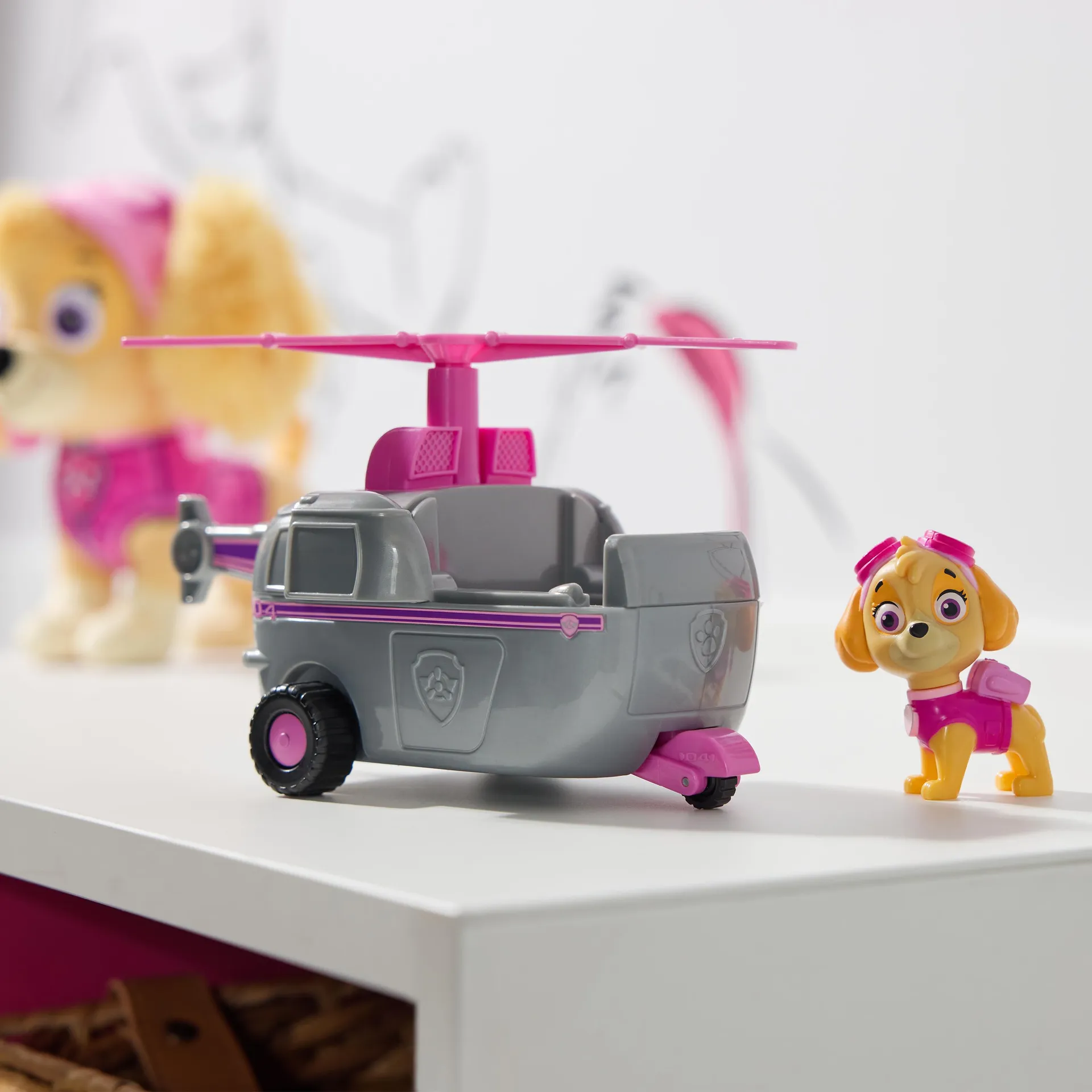 PAW Patrol - Skye-Figur mit Helikopter, stabiles Basis-Fahrzeug (2025), authentisches Spielzeug zur Serie für Kinder ab 3 Jahren – Bild 2