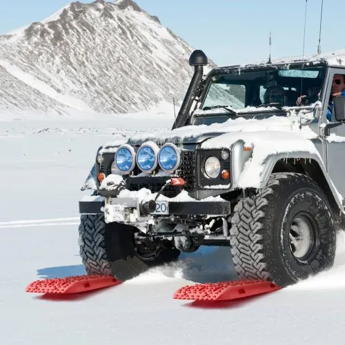 VEVOR 10 TONNEN Traktionsbretter mit PP-Material, Bergungsbretter für Geländefahrzeuge/Autos/Pickups/SUVs/Wohnmobile, Paar Reifen-Traktionsmatten auf Schnee, Sand, Schlamm und losem Untergrund, Aufbewahrungstasche, lang, rot – Bild 7