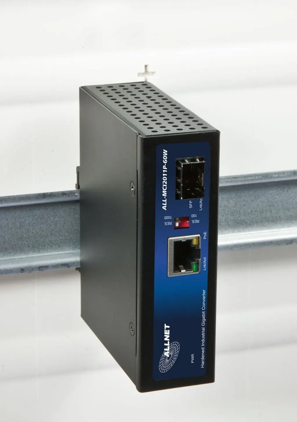 ALLNET Medienkonverter Industrial PoE (15,4W/30W/60W) auf 1000BASE-SX/-LX Single-/ Multimode SFP Mini-GBIC Anschluss / DIN / “ALL-MCI2011P-60W” ALLNET Medienkonverter Industrial PoE (15,4W/30W/60W) auf 1000BASE-SX/-LX Single-/ Multimode SFP Mini-GBIC Anschluss / DIN / “ALL-MCI2011P-60W”