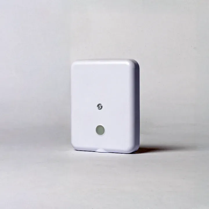 Shelly · Plug & Play · „Flood Gen4“ · Wasserleckage- & Regensensor · WLAN · Matter · Zigbee · Bluetooth · Batterie (enthalten) Shelly · Plug & Play · „Flood Gen4“ · Wasserleckage- & Regensensor · WLAN · Matter · Zigbee · Bluetooth · Batterie (enthalten)