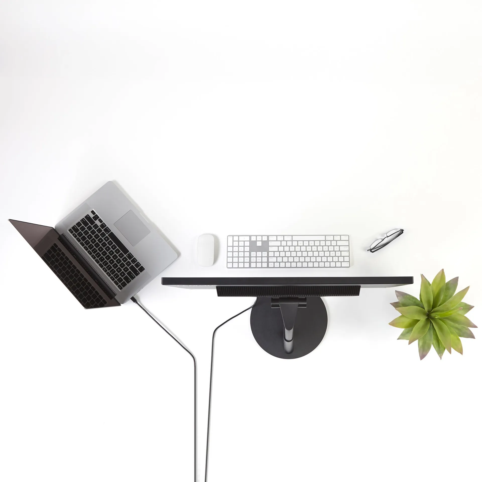 StarTech.com 2m Mini DisplayPort auf DisplayPort 1.2 Kabel - 4K x 2K UHD Mini DisplayPort auf DisplayPort Adapter Kabel - Mini DP auf DP Monitorkabel - mDP auf DP Konverterkabel – Bild 2