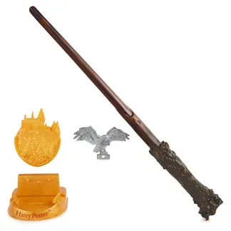 Wizarding World Harry Potter – Authentischer Harry Potter Zauberstab aus Kunststoff mit Hogwarts-Halterung Wizarding World Harry Potter – Authentischer Harry Potter Zauberstab aus Kunststoff mit Hogwarts-Halterung