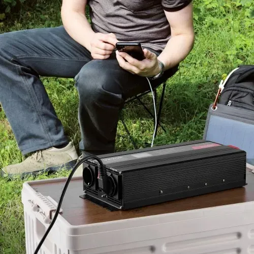 VEVOR Wechselrichter mit reiner Sinuswelle 2000W DC 12V AC 230V Spannungswandler mit 2 AC-Steckdosen 2 USB-Anschlüssen 1 Typ-C-Anschluss LCD-Display und Fernbedienung für mittelgroße Haushaltsgeräte – Bild 7