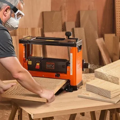 VEVOR Dickenhobel, 330 mm breiter Arbeitstisch, Hobelmaschine für die Holzbearbeitung, Spiralmesserkopf mit 24 Einsätzen, 2000-W-Motor mit 23.500 U/min, Einzelgeschwindigkeit, für Hart- & Weichholz – Bild 7