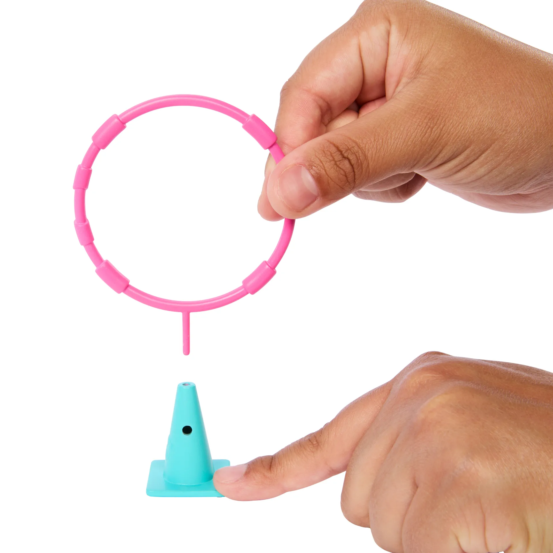 Barbie and Stacie to the Rescue Hündchenspielplatz-Spielset mit Puppe, 3 Hündchenfiguren und Zubehör – Bild 5