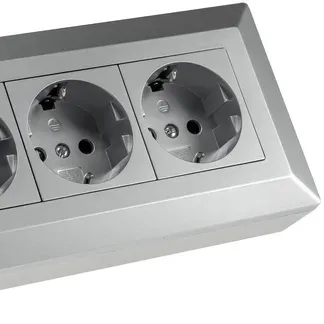 3-fach Steckdosenblock, silber 250V~/ 16A, Aufbaumontage 3-fach Steckdosenblock, silber 250V~/ 16A, Aufbaumontage