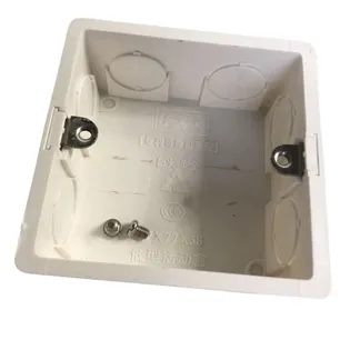 Dose Unterputz quadratisch 77x77x38 mm Dose Unterputz quadratisch 77x77x38 mm