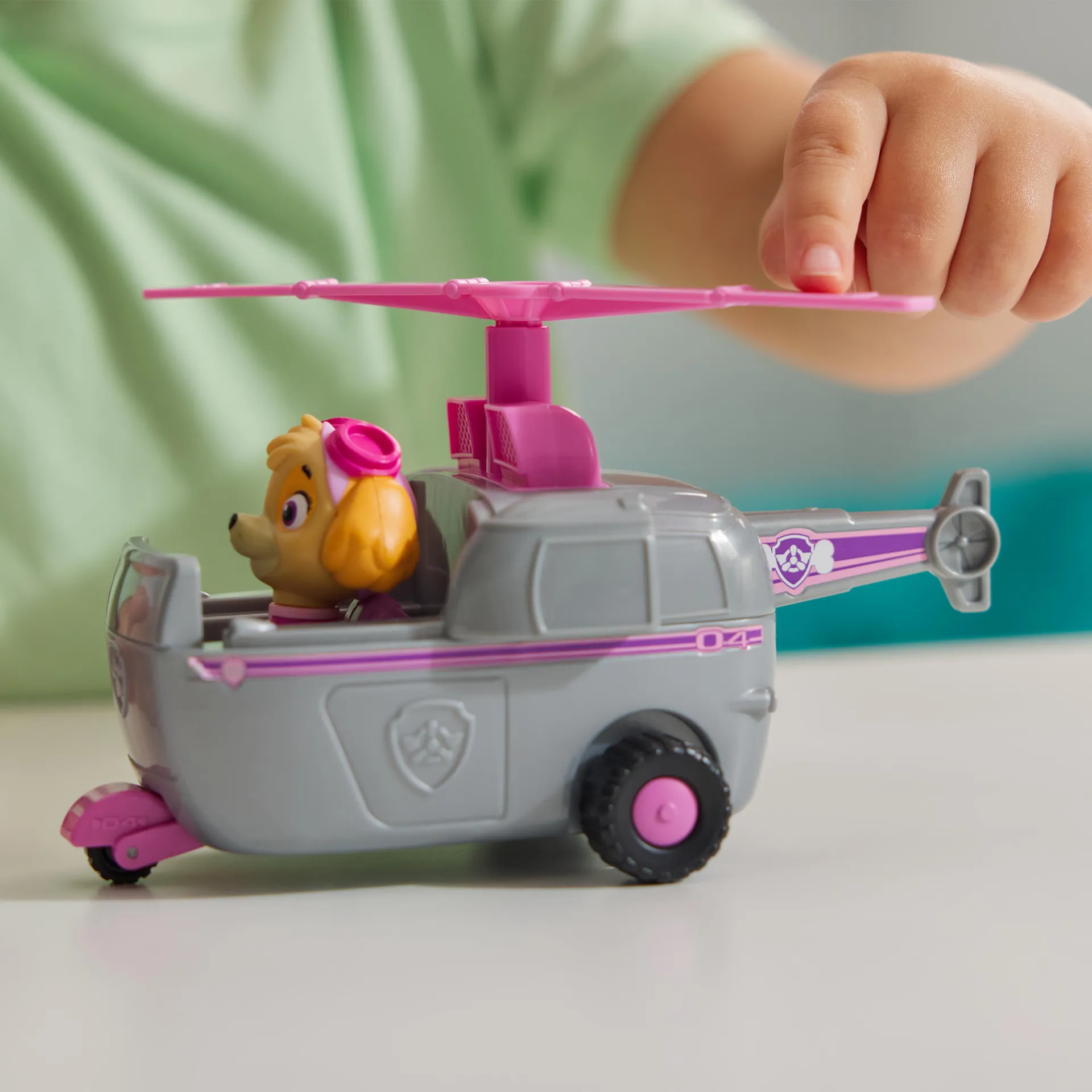 PAW Patrol - Skye-Figur mit Helikopter, stabiles Basis-Fahrzeug (2025), authentisches Spielzeug zur Serie für Kinder ab 3 Jahren – Bild 4