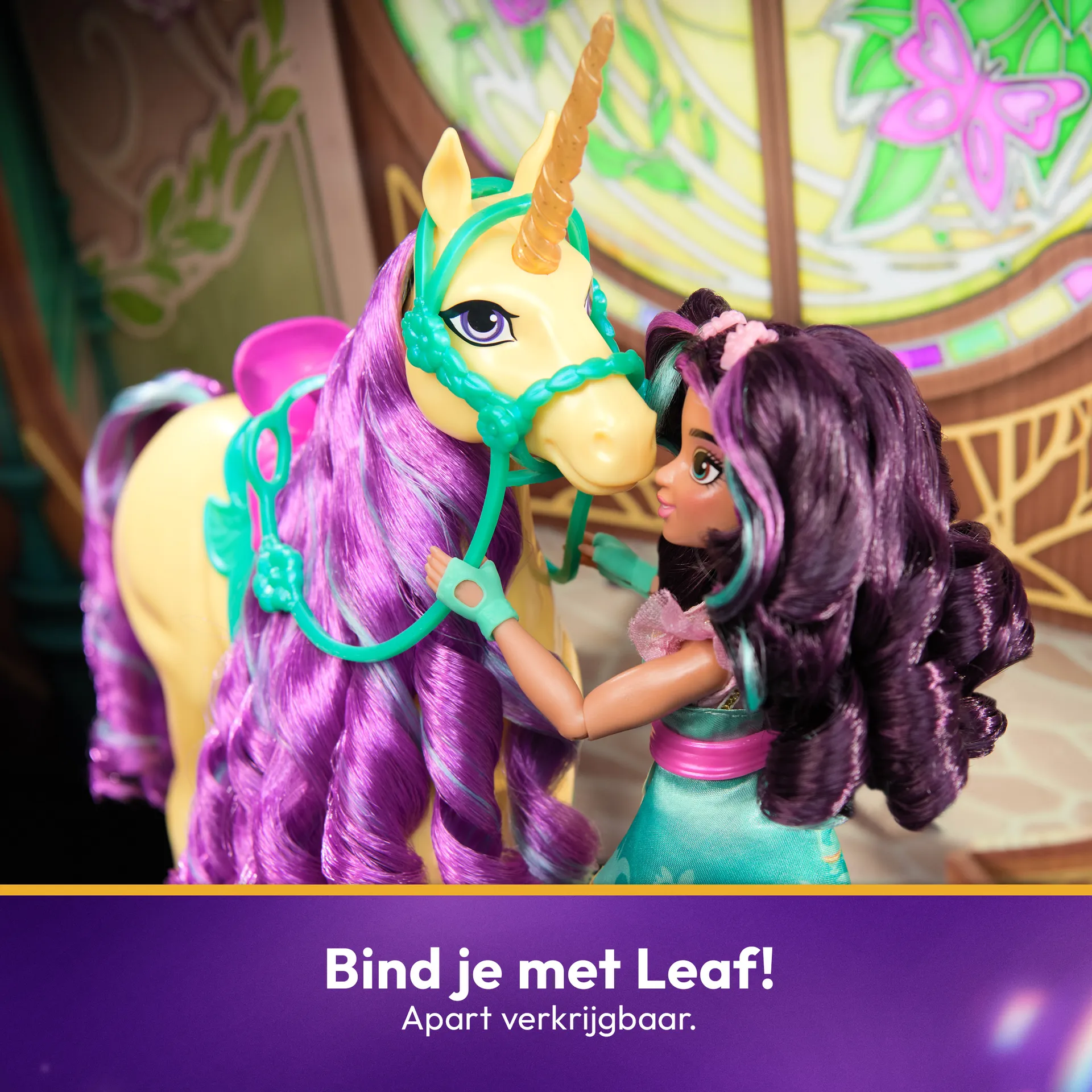 Unicorn Academy Ankleidepuppe Ava – Bild 5